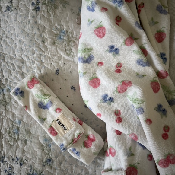 Djerf Avenue Summer Berries Robe & Headband - Picture 7 of 7